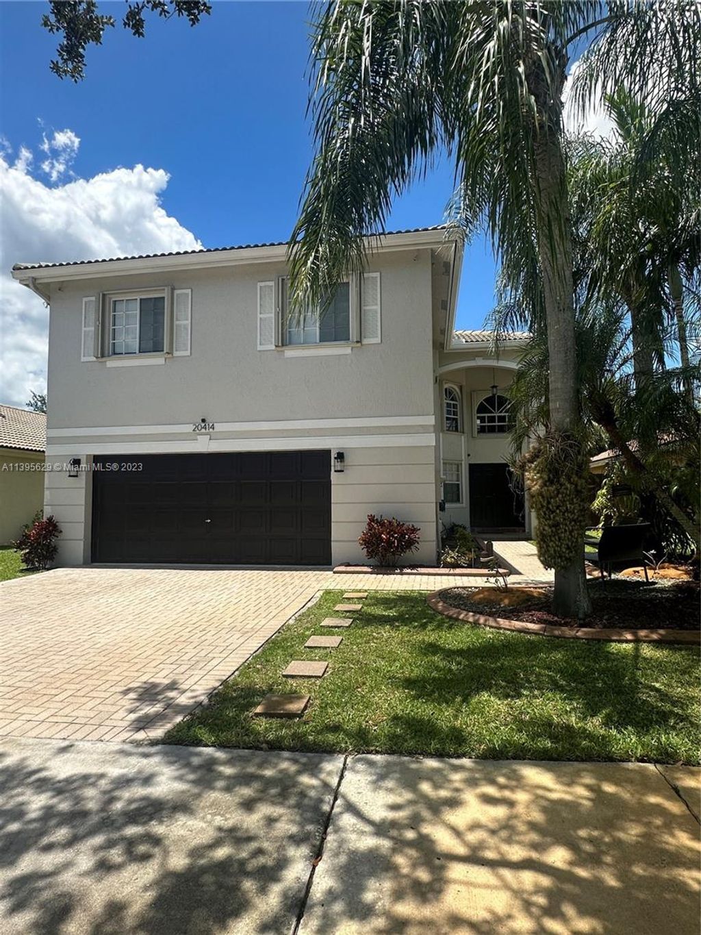 Photo of 20414 SW 5th St #-, Pembroke Pines, FL 33029 (MLS # A11395629)