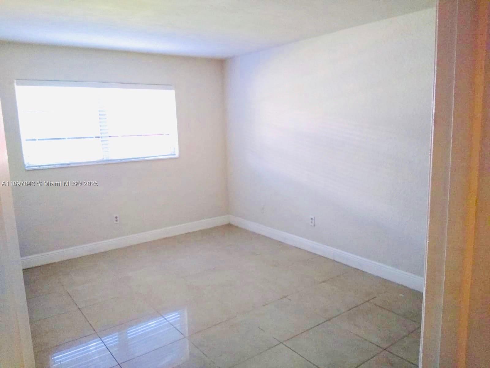 VILLAGE AT DADELAND CONDO - Residential Lease