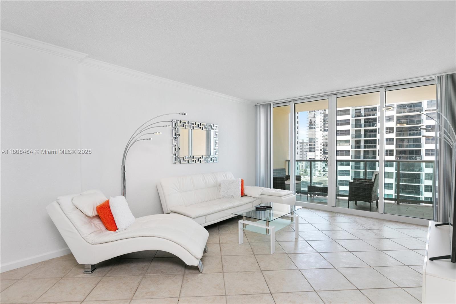 2501 S Ocean Dr 1008