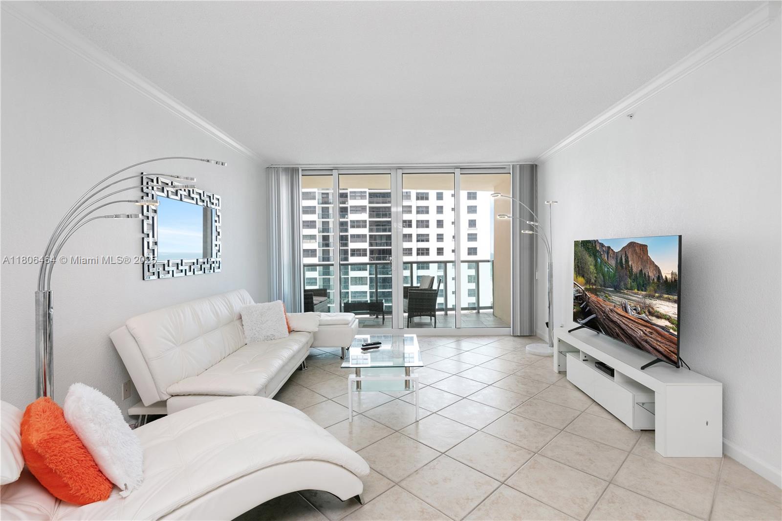 2501 S Ocean Dr 1008
