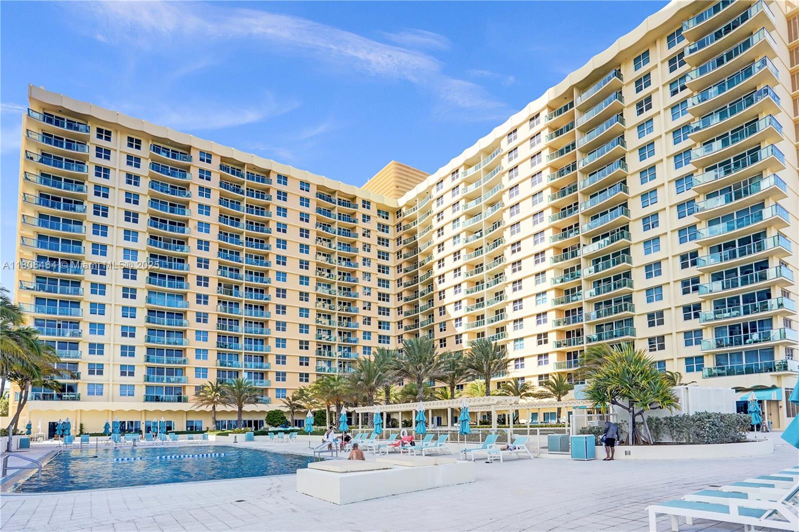 WAVE CONDO - Residential Lease