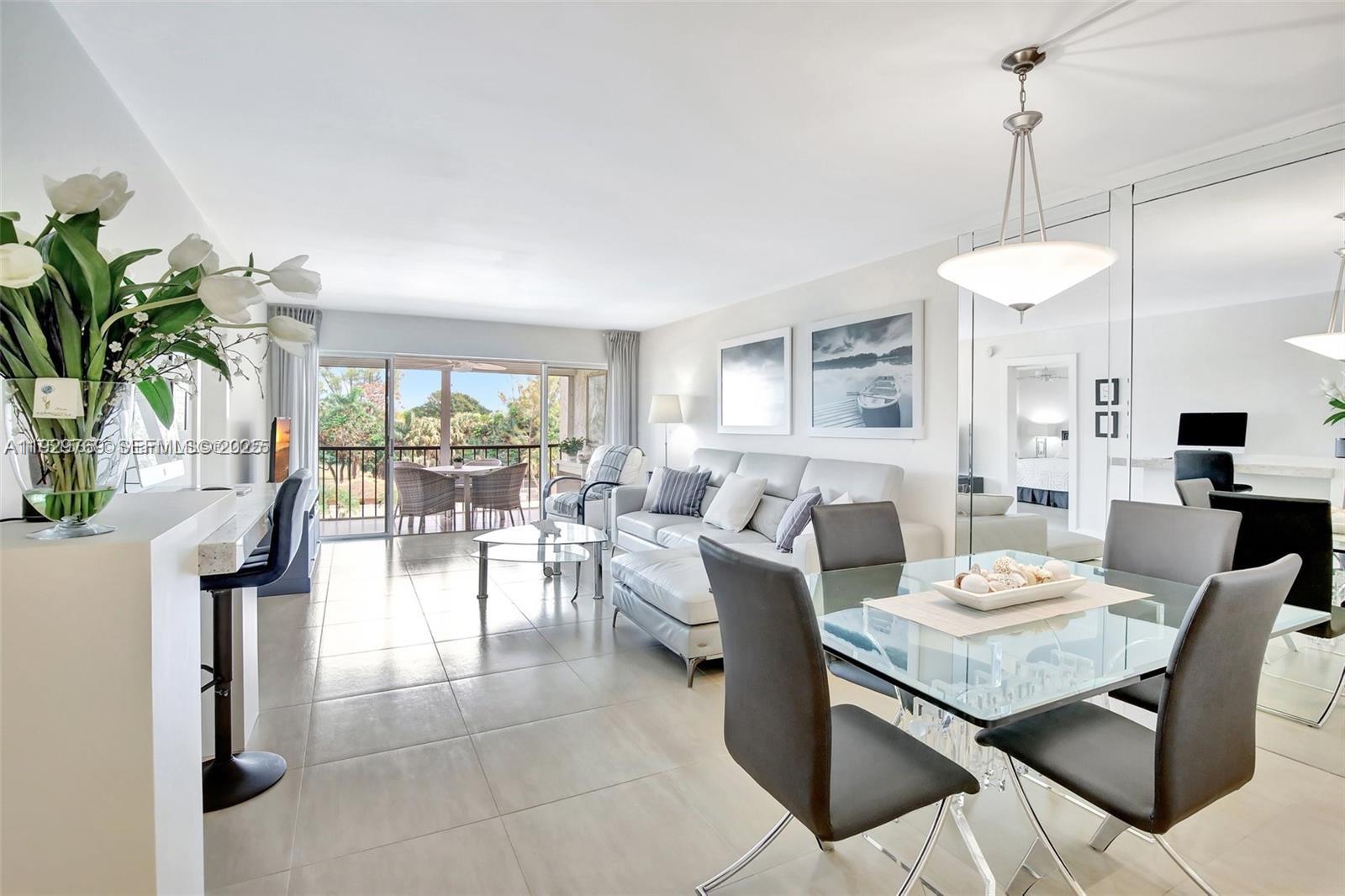 18TH HOLE AT INVERRARY CO - Residential