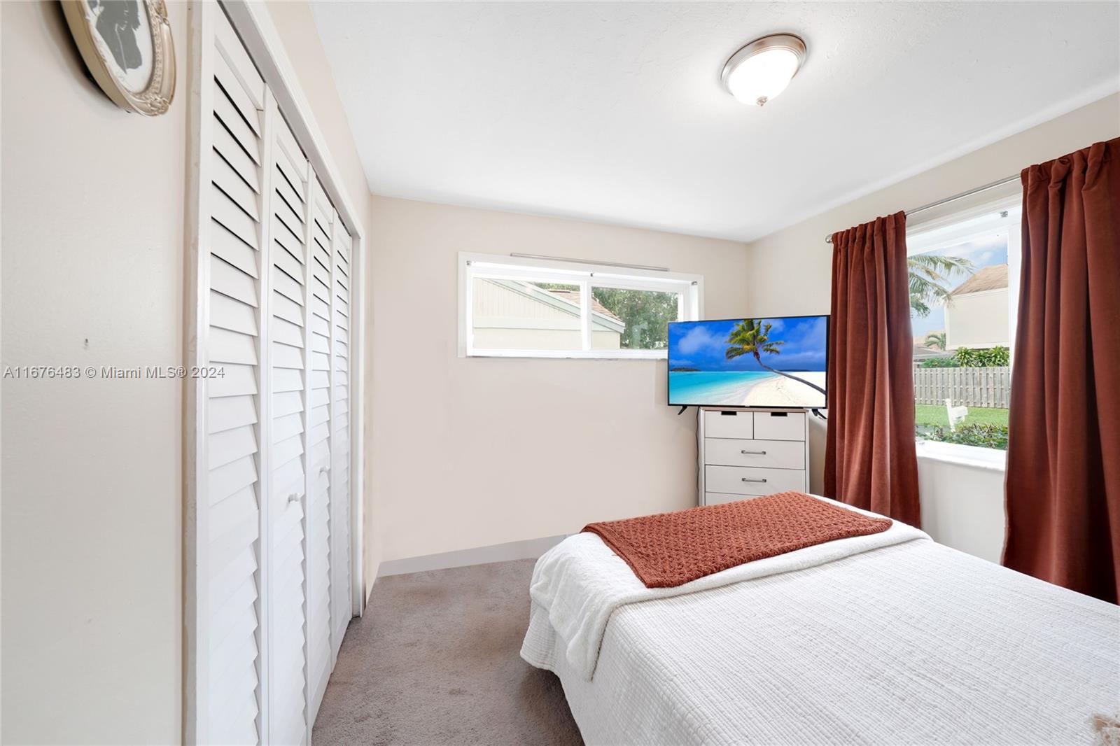 Lakes by the bay - Residential