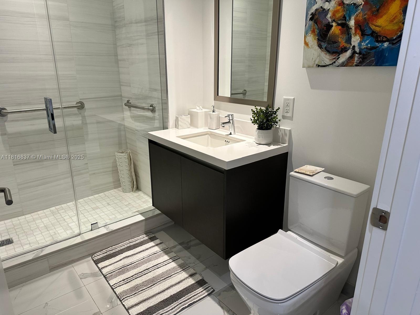 PARAMOUNT MIAMI WORLDCENT - Residential Lease