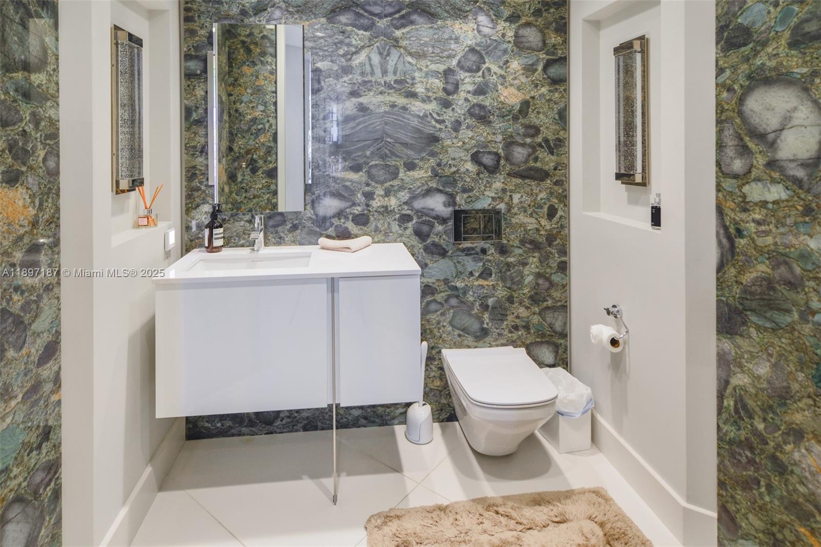 TURNBERRY OCEAN COLONY SO - Residential