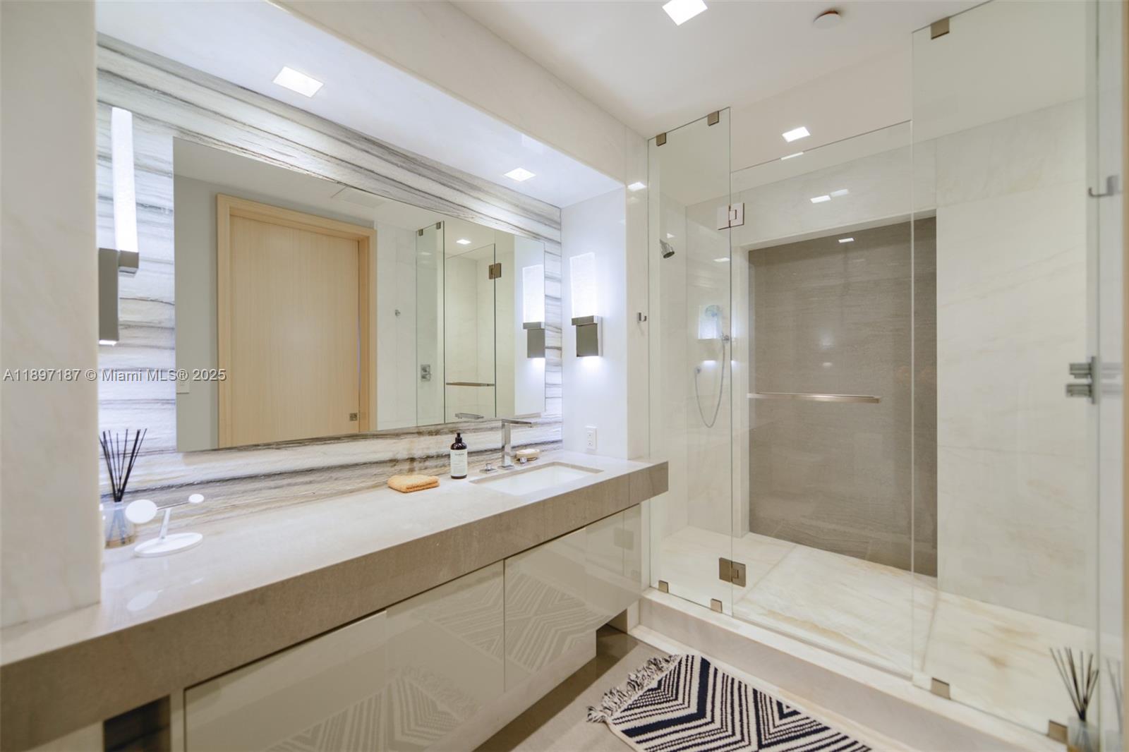 TURNBERRY OCEAN COLONY SO - Residential