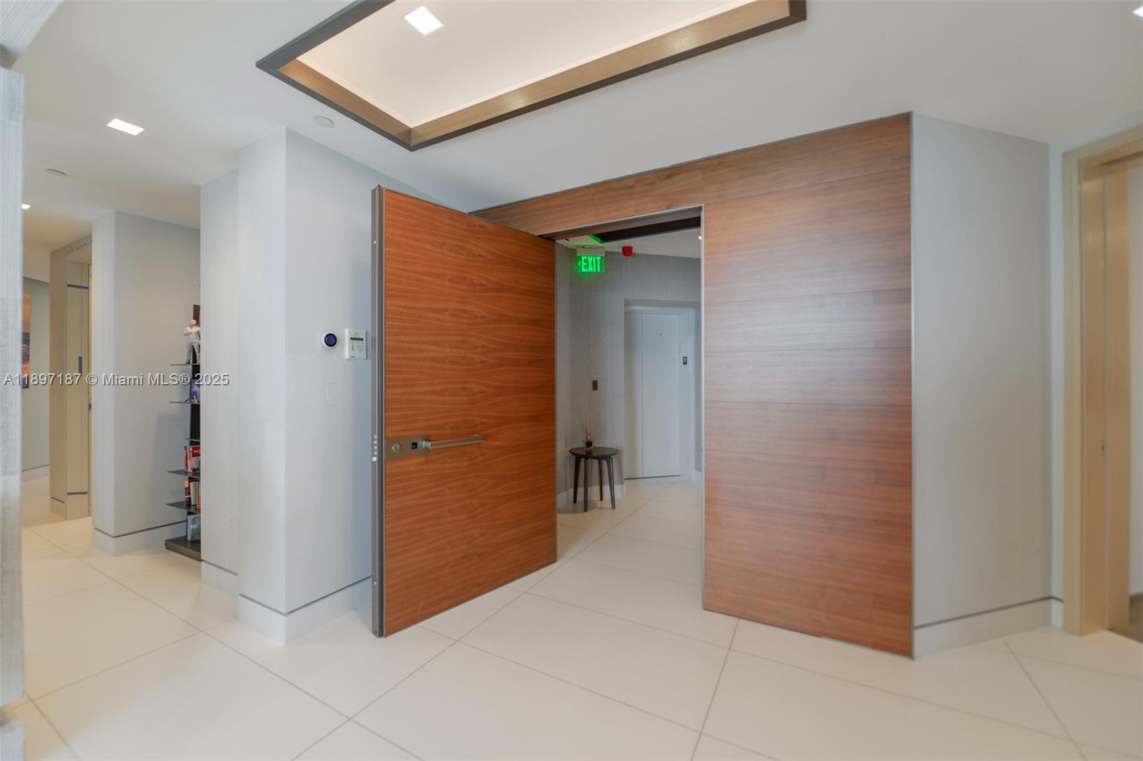 TURNBERRY OCEAN COLONY SO - Residential