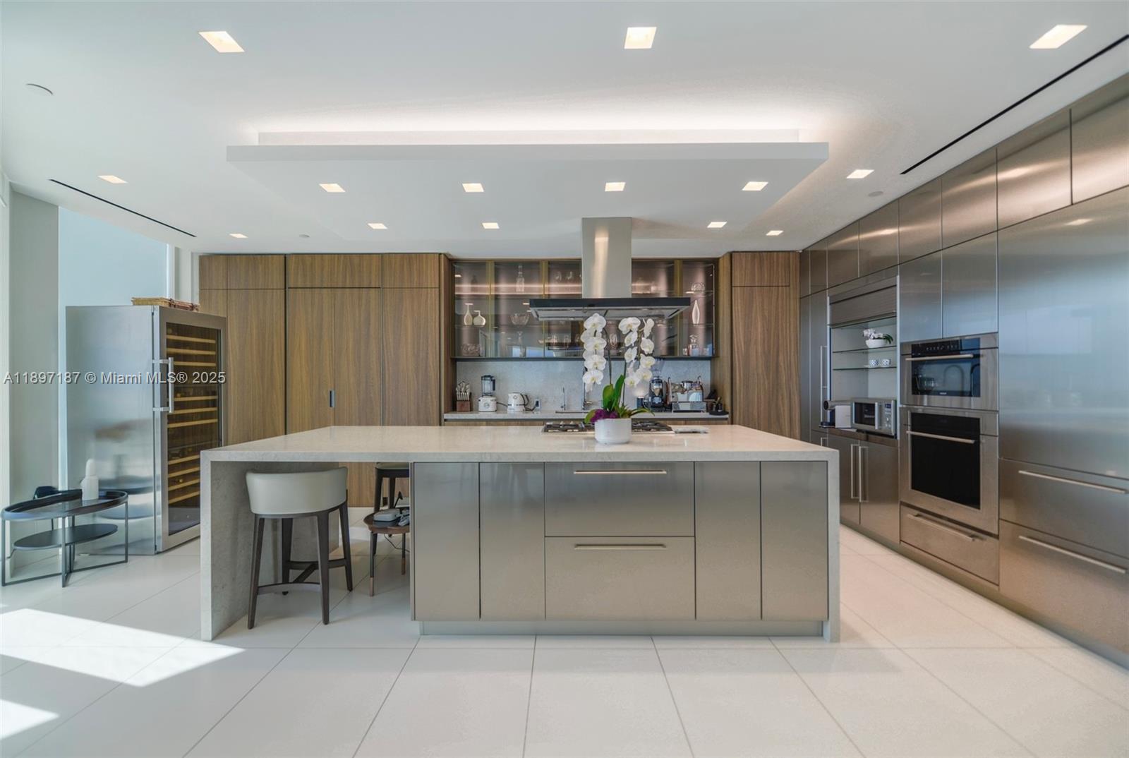 TURNBERRY OCEAN COLONY SO - Residential