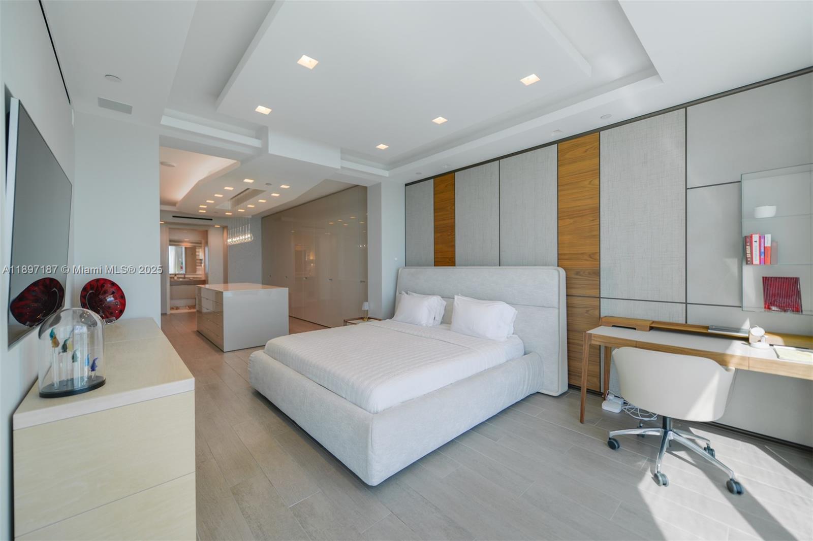 TURNBERRY OCEAN COLONY SO - Residential