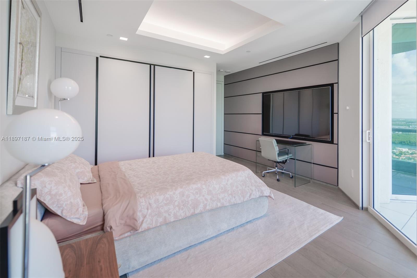 TURNBERRY OCEAN COLONY SO - Residential