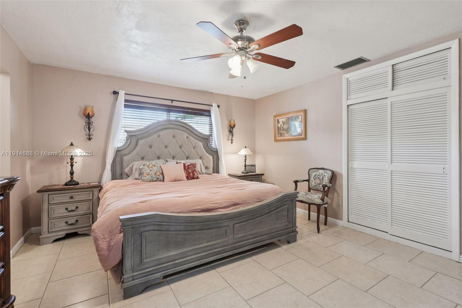 PEMBROKE LAKES SEC 2 - Residential