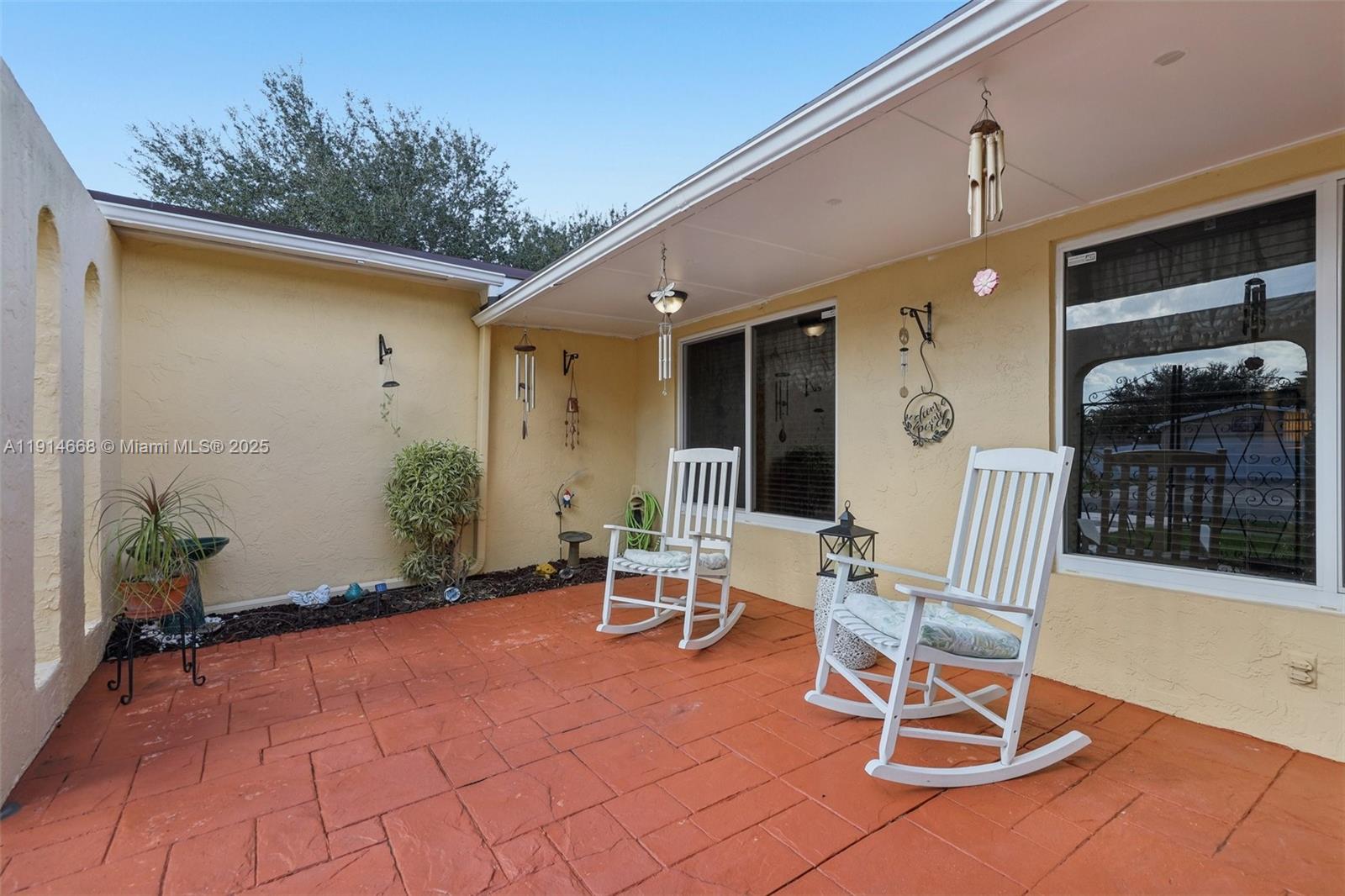 PEMBROKE LAKES SEC 2 - Residential