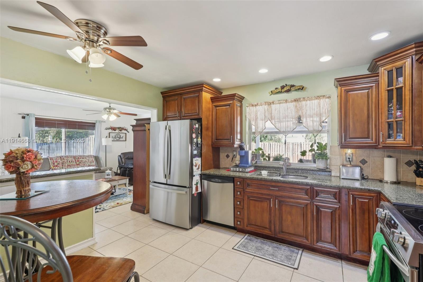 PEMBROKE LAKES SEC 2 - Residential