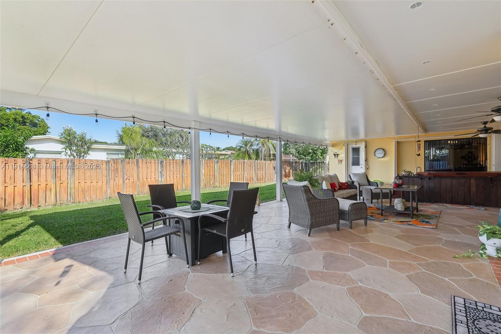 PEMBROKE LAKES SEC 2 - Residential