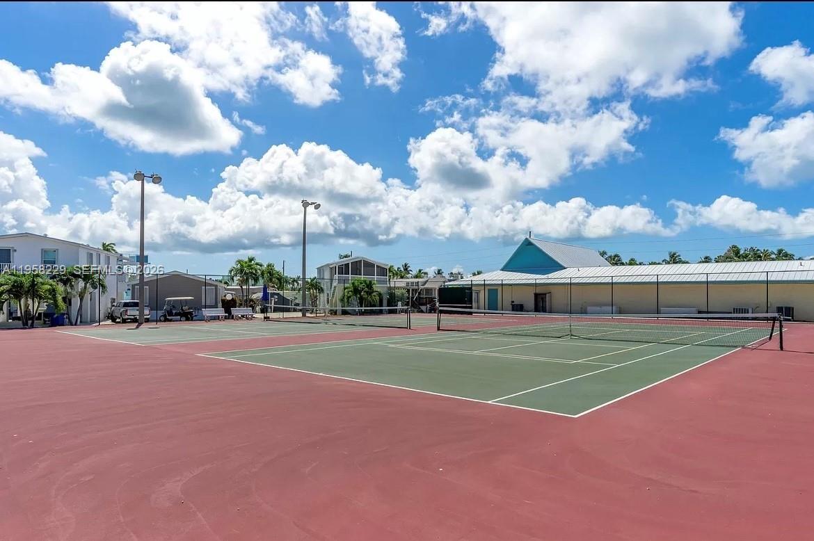 LONG KEY PROJ PROP LINE S - Residential