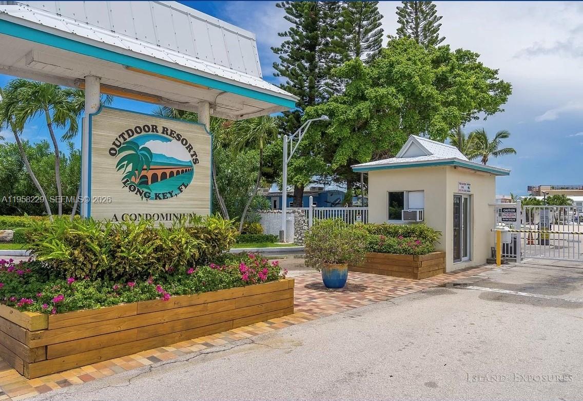 LONG KEY PROJ PROP LINE S - Residential