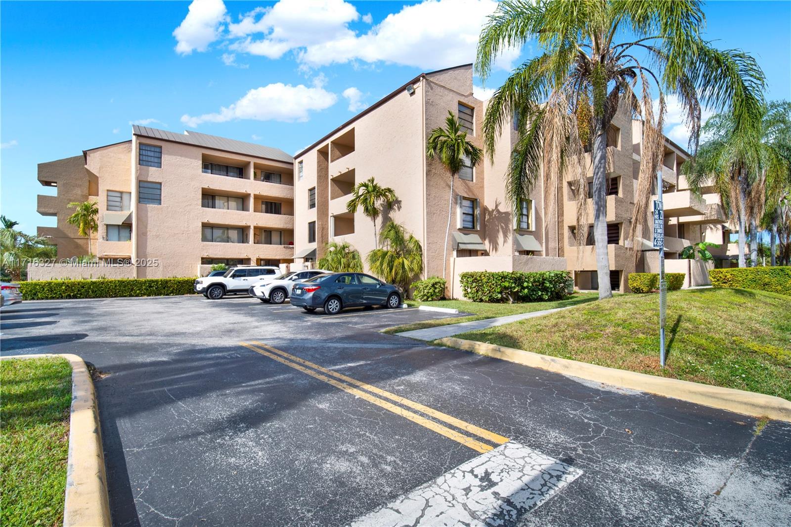 Property for Sale at 10500 Sw 108th Ave B315, Miami, Broward County, Florida - Bedrooms: 2 
Bathrooms: 2  - $250,000
