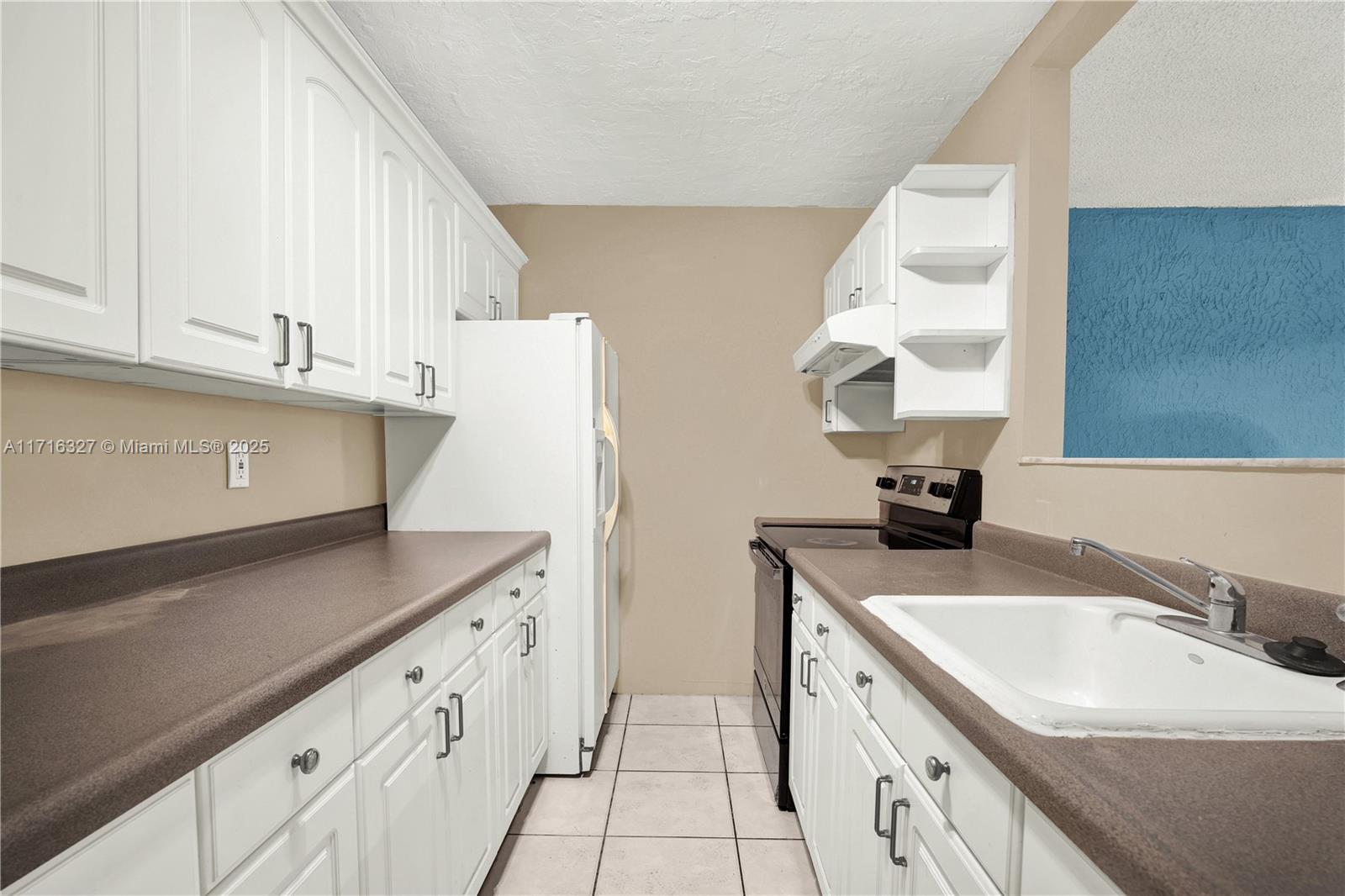 THE TERRACES CONDO PH II - Residential