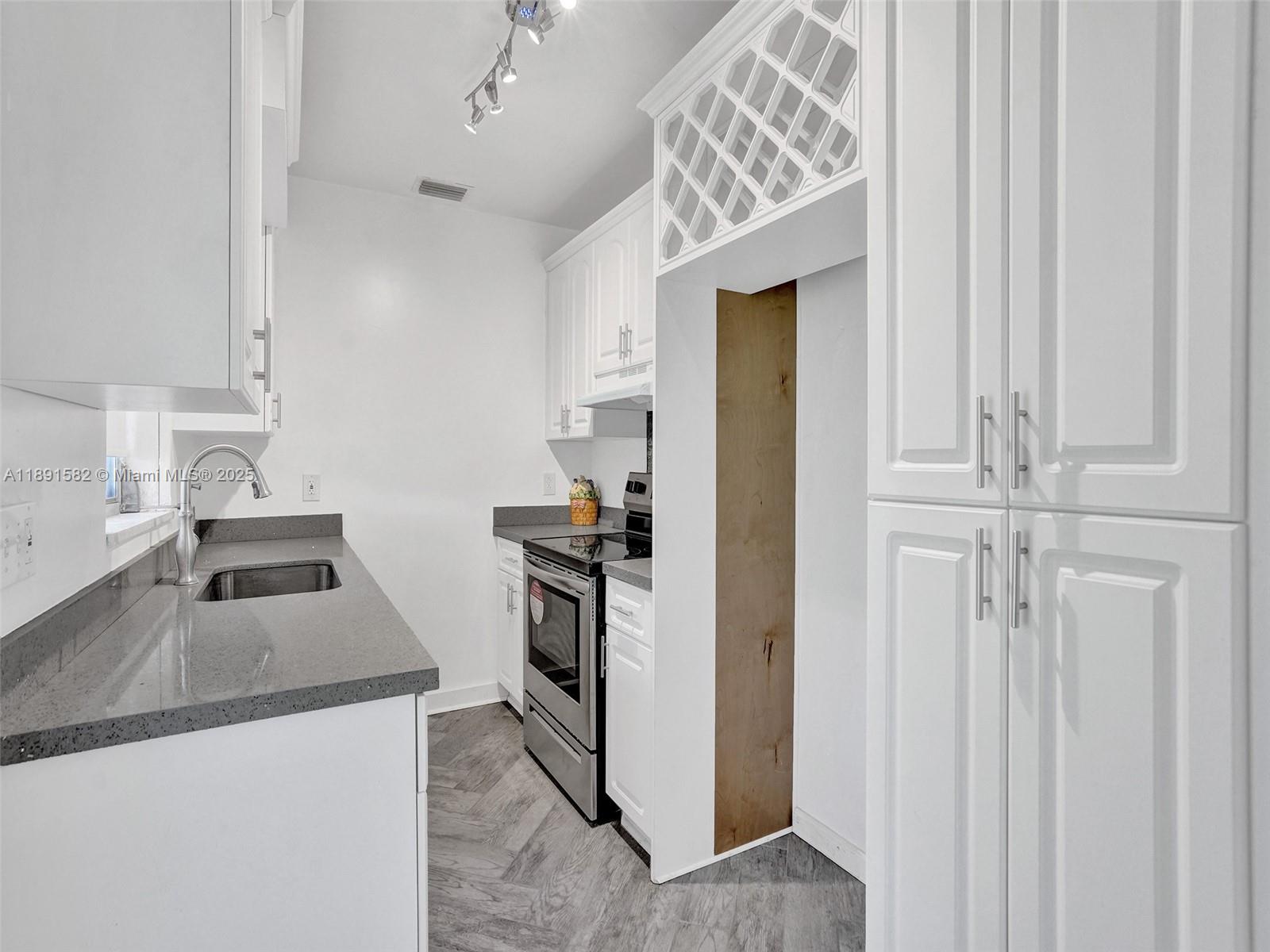 FULFORD BY SEA SEC N - Residential Lease