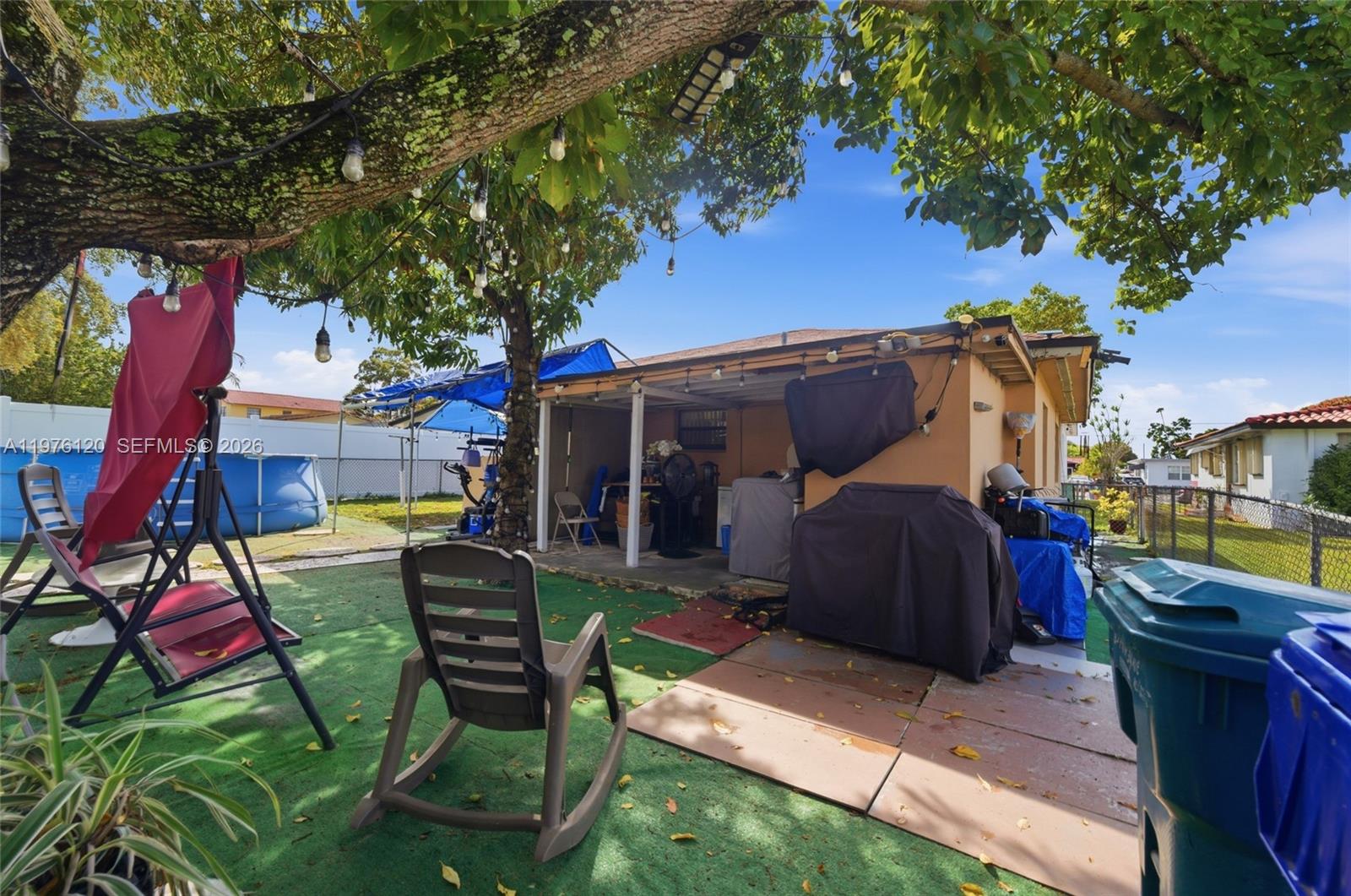 COMFORT GARDENS - Residential Income