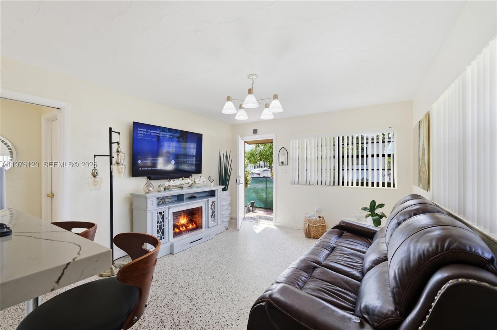 COMFORT GARDENS - Residential Income