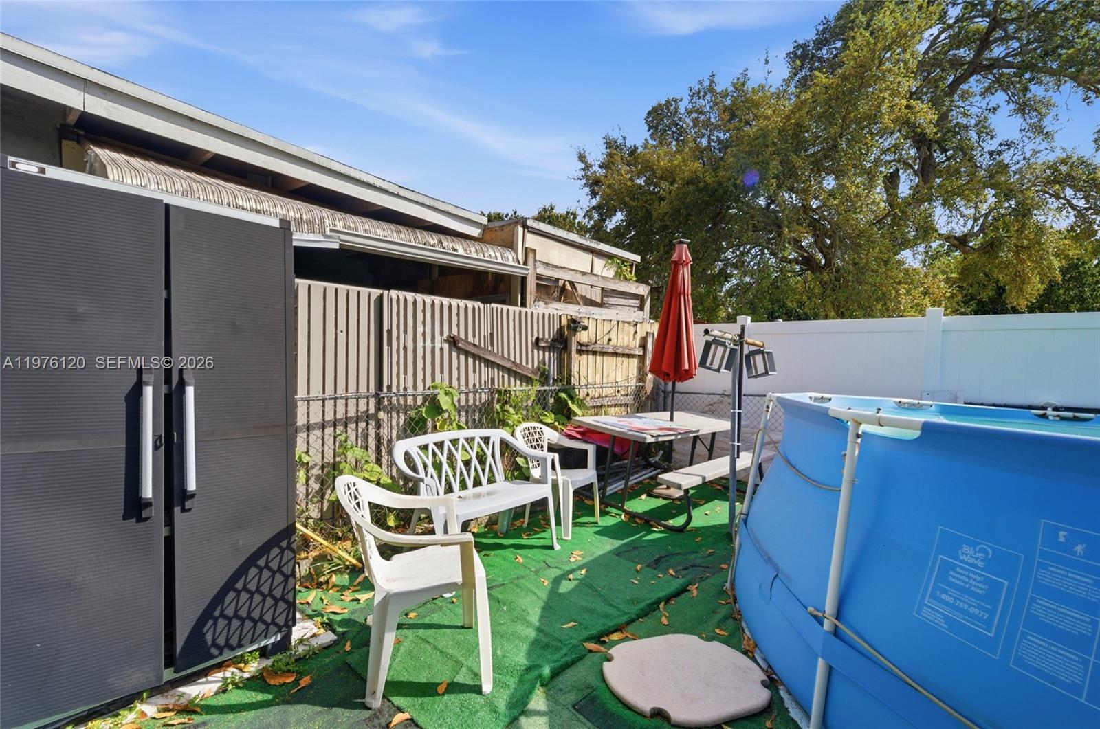 COMFORT GARDENS - Residential Income