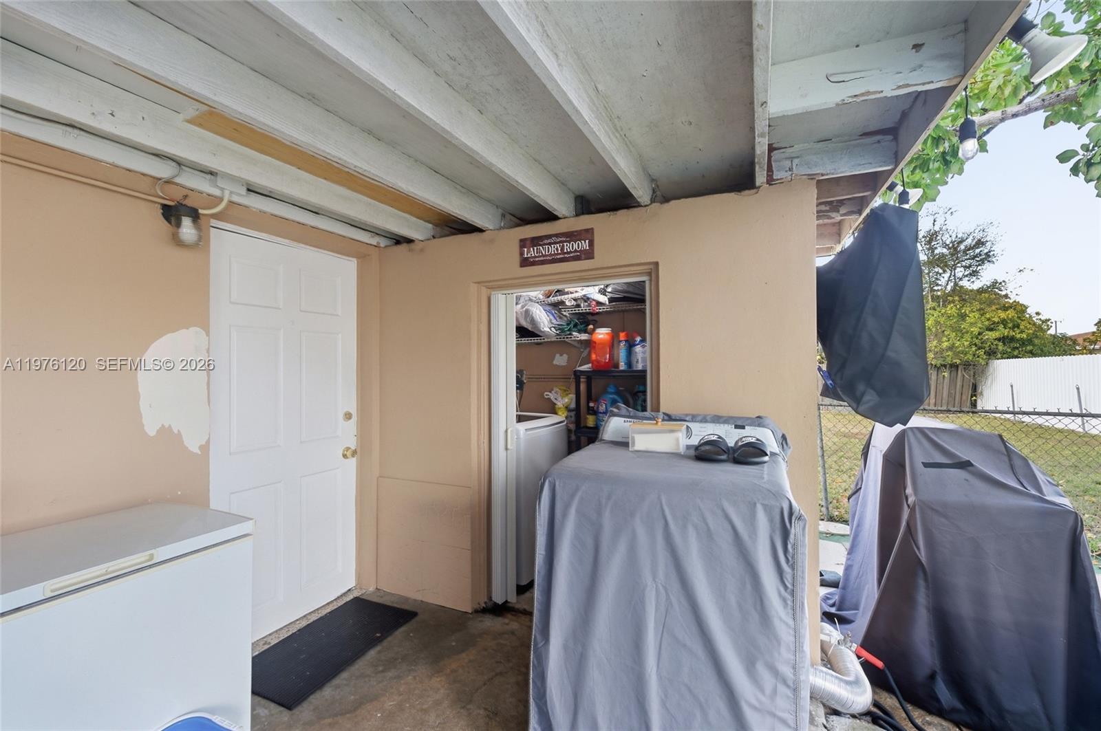 COMFORT GARDENS - Residential Income