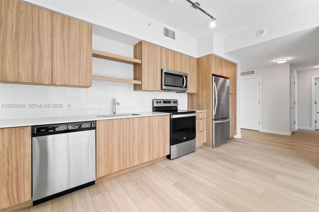 Photo of 555 NE 8th St #0506, Fort Lauderdale, FL 33304 (MLS # A12029609)