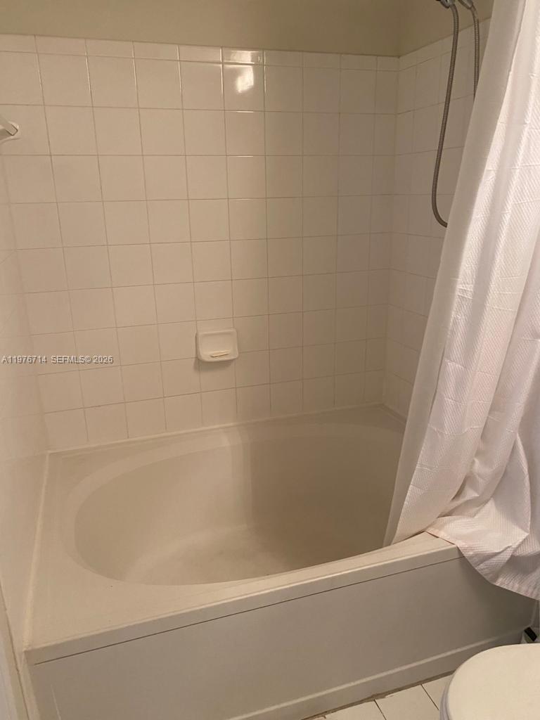 PORTO BELLAGIO CONDO - Residential