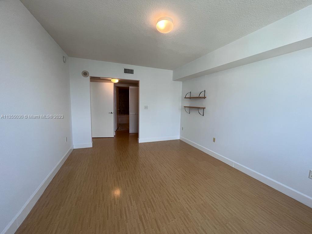 BRICKELL ON THE RIVER N T - Residential Lease