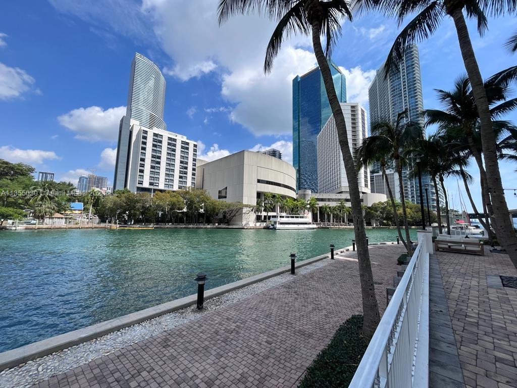 BRICKELL ON THE RIVER N T - Residential Lease