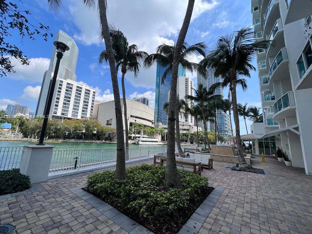 BRICKELL ON THE RIVER N T - Residential Lease