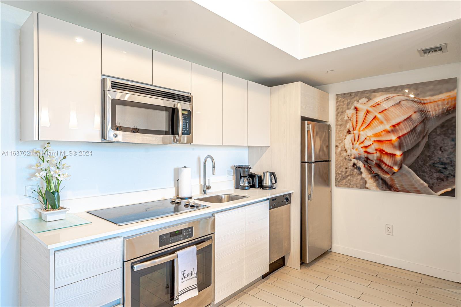 BEACHWALK CONDOMINIUM - Residential