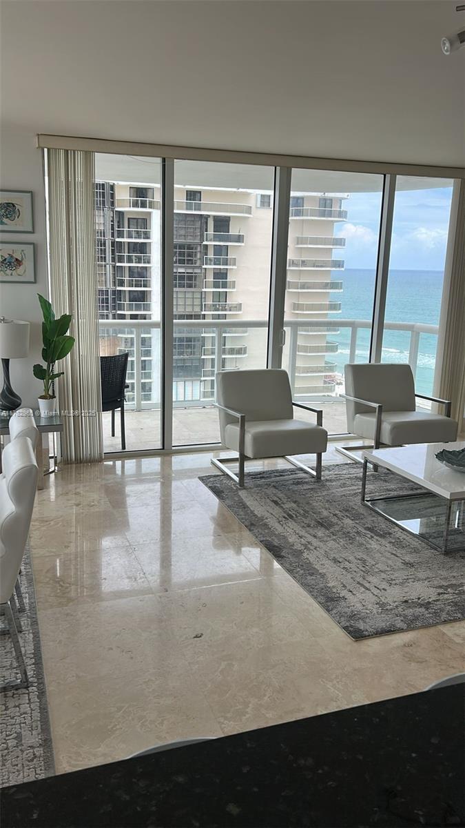 6365 Collins Ave 1508