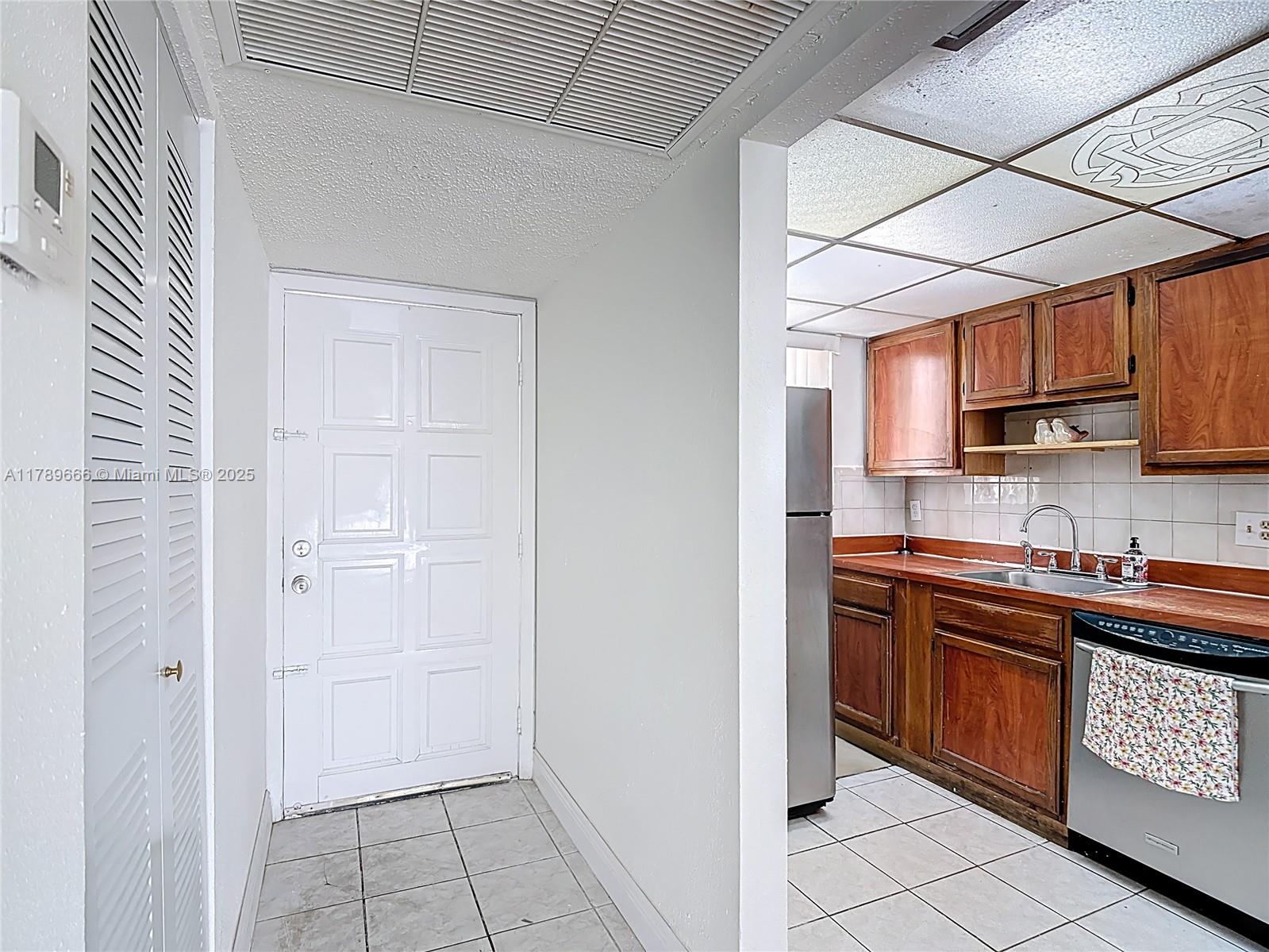 5863 W 28th Ave 5863