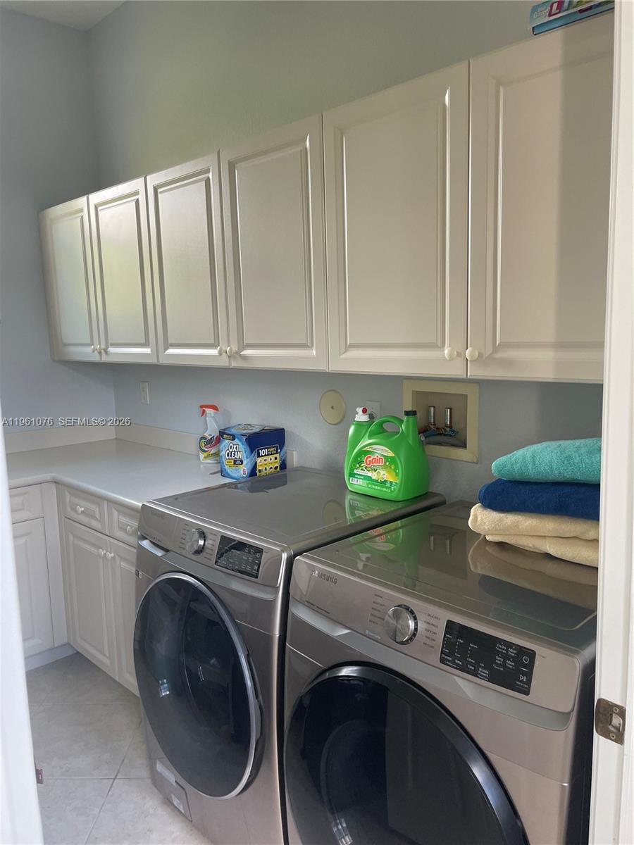 HERON BAY NORTHEAST - Residential