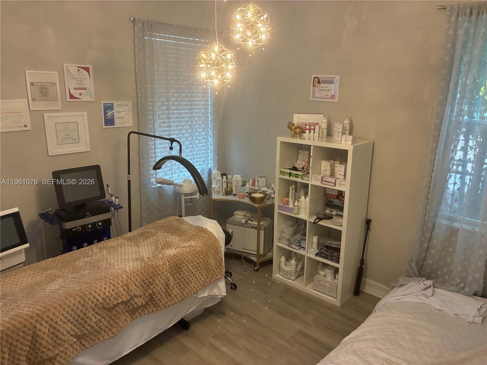 HERON BAY NORTHEAST - Residential