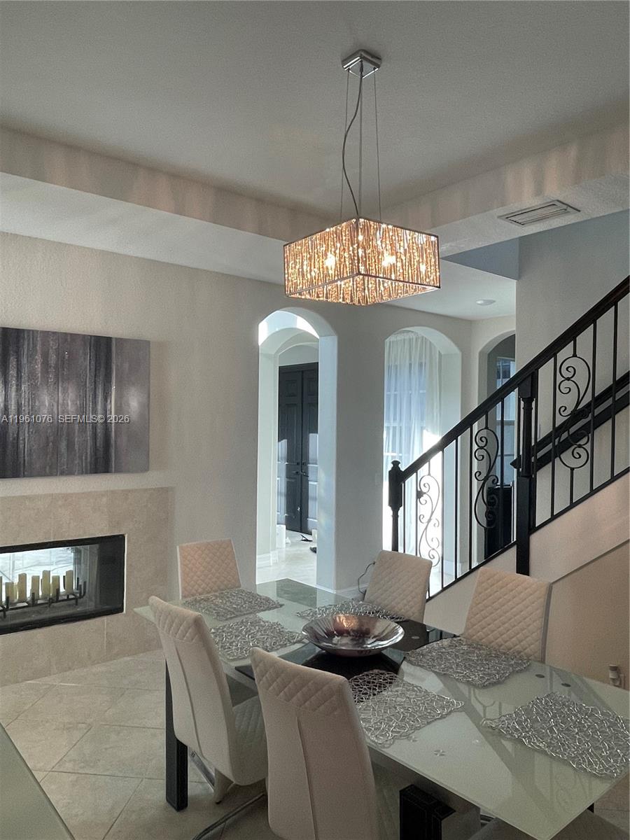 HERON BAY NORTHEAST - Residential