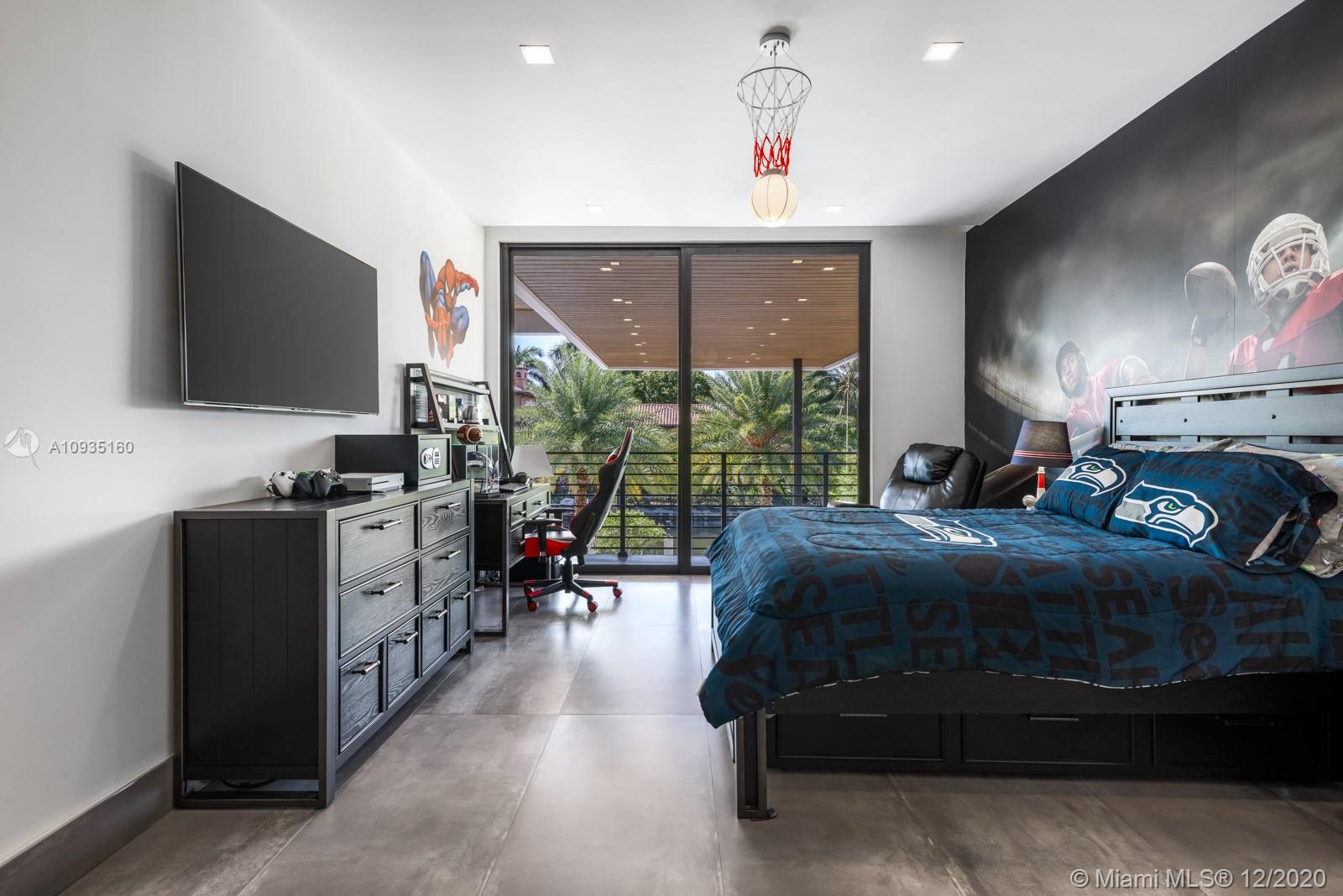 SEA ISLAND - Residential