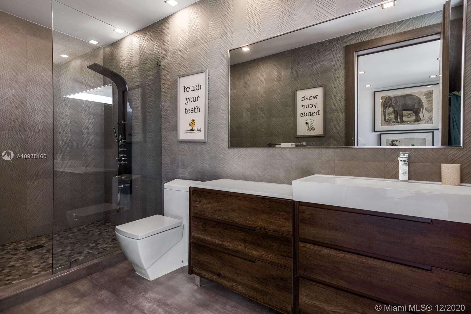 SEA ISLAND - Residential