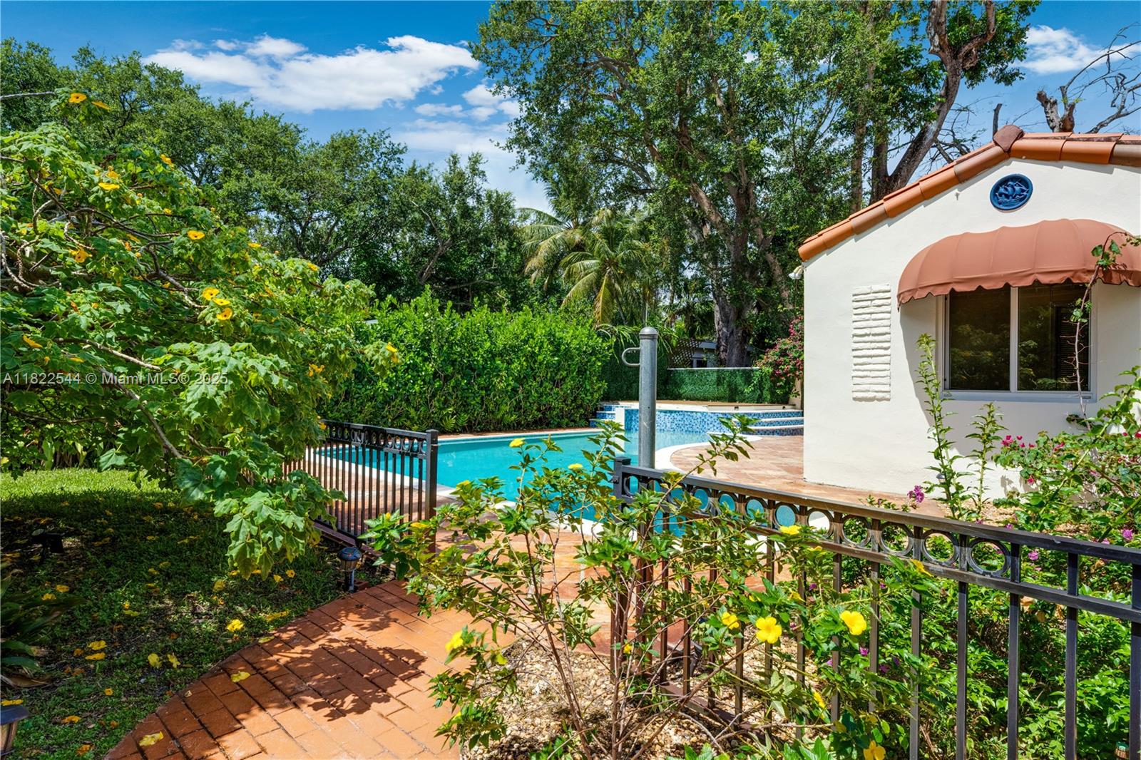 CURNIN HEIGHTS AMD - Residential