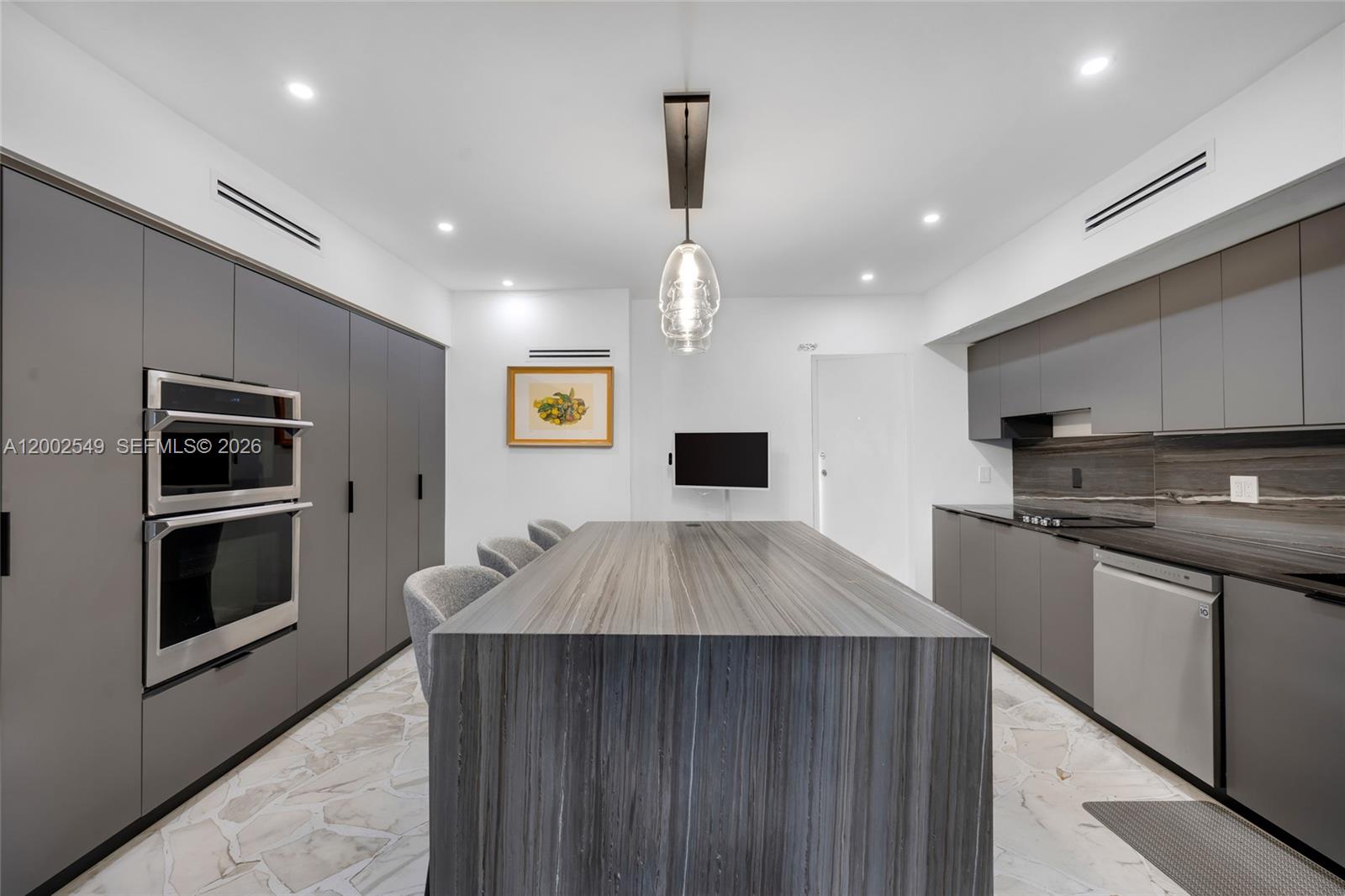 AMD PL BISCAYNE PINES - Residential