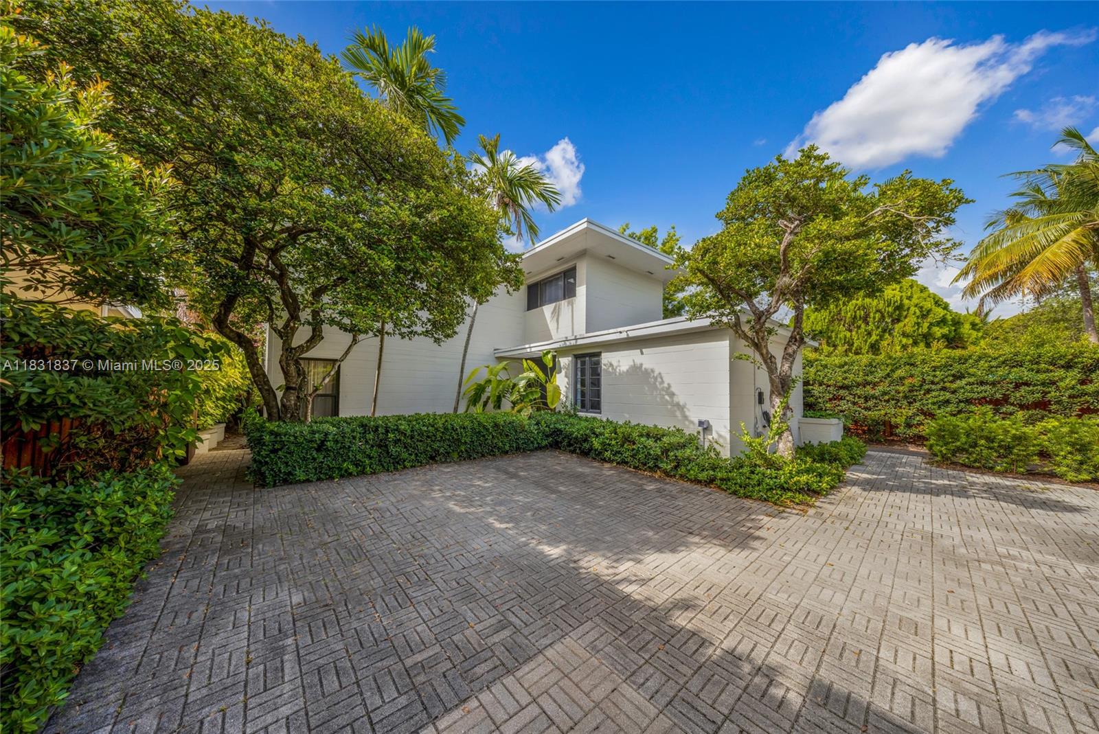 ISLE OF NORMANDY TROUVILL - Residential