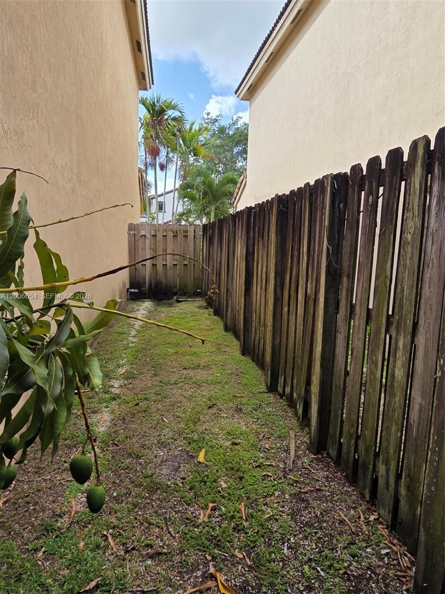 SHORES AT KEYS GATE - Residential