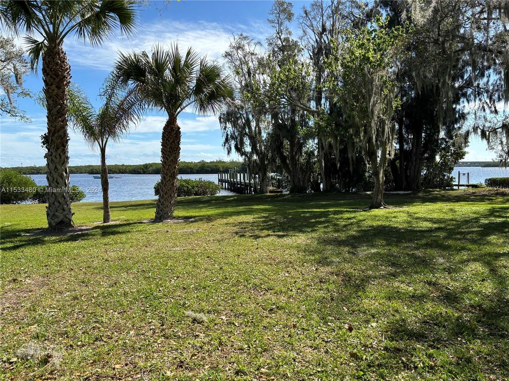 Photo of 830 SW 29th St, Palm City, FL 34990 (MLS # A11533480)