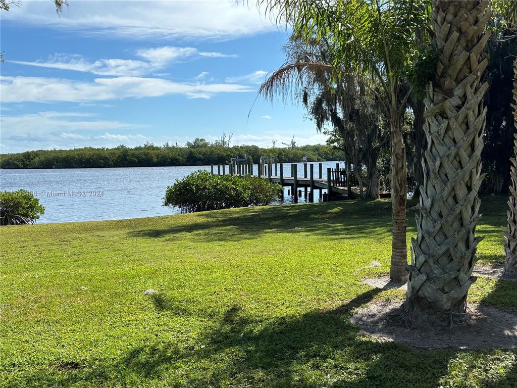 Photo of 830 SW 29th St, Palm City, FL 34990 (MLS # A11533480)