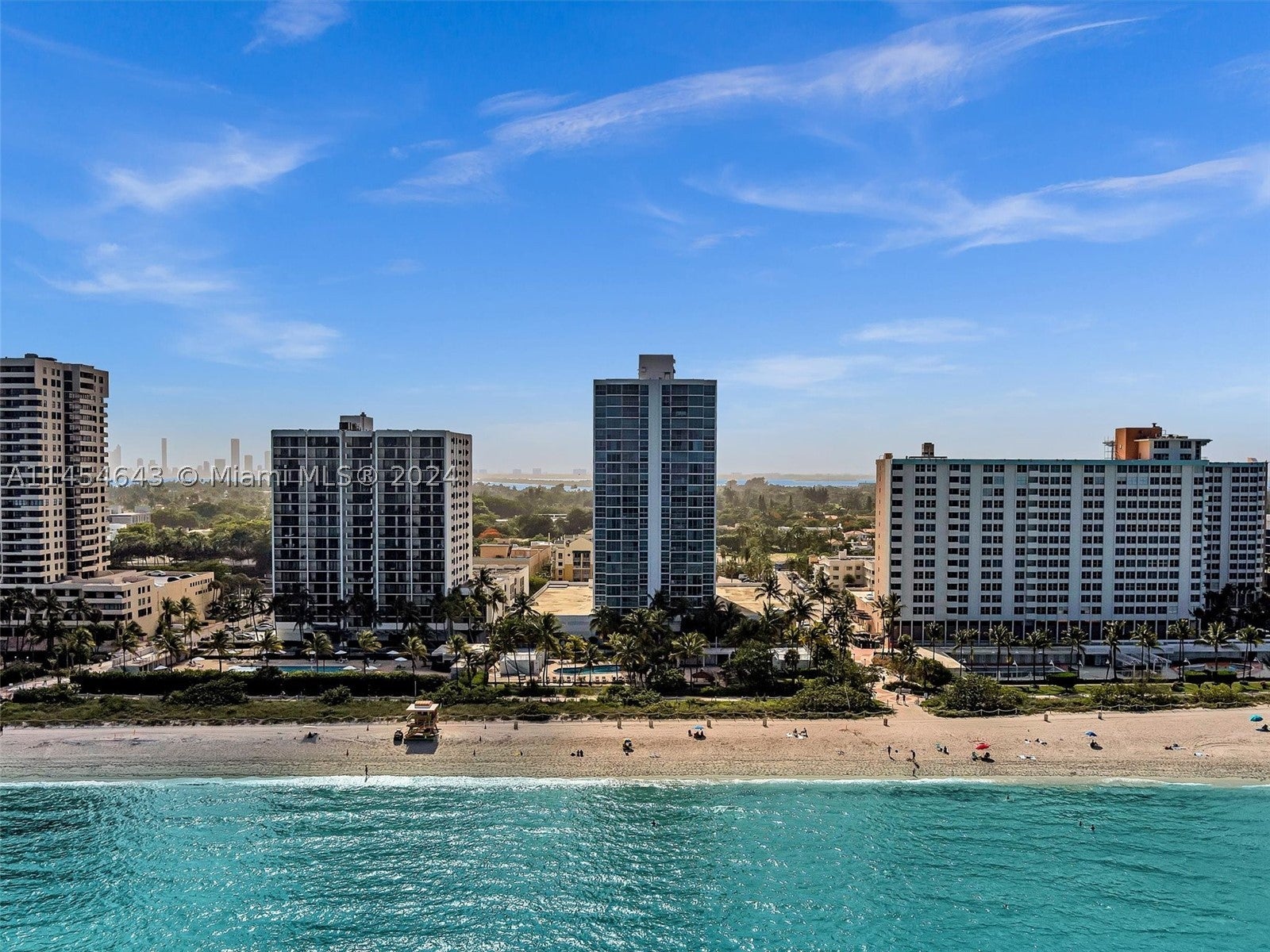 2655 Collins Ave 706