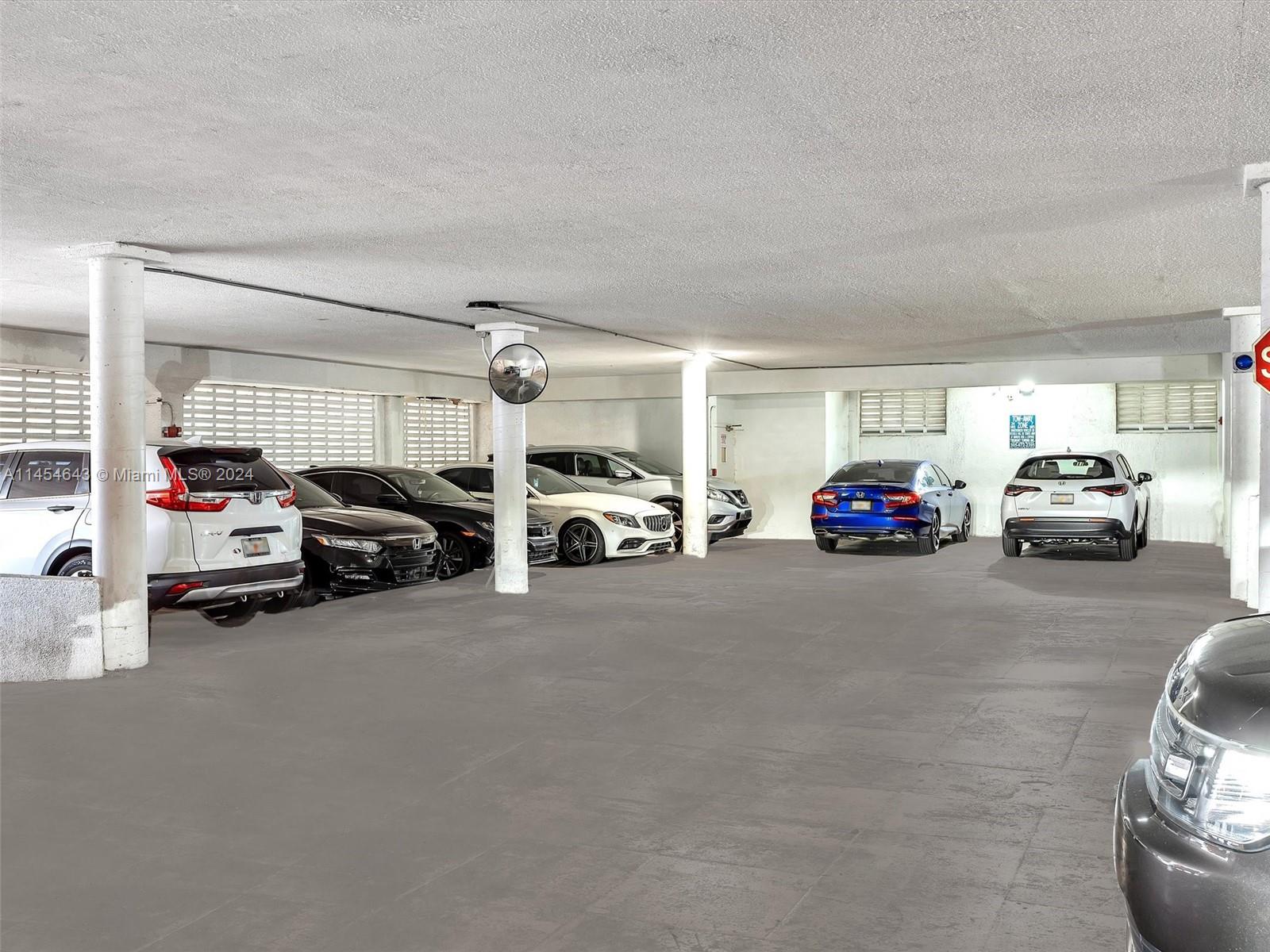 MIRASOL OCEAN TOWERS COND - Residential