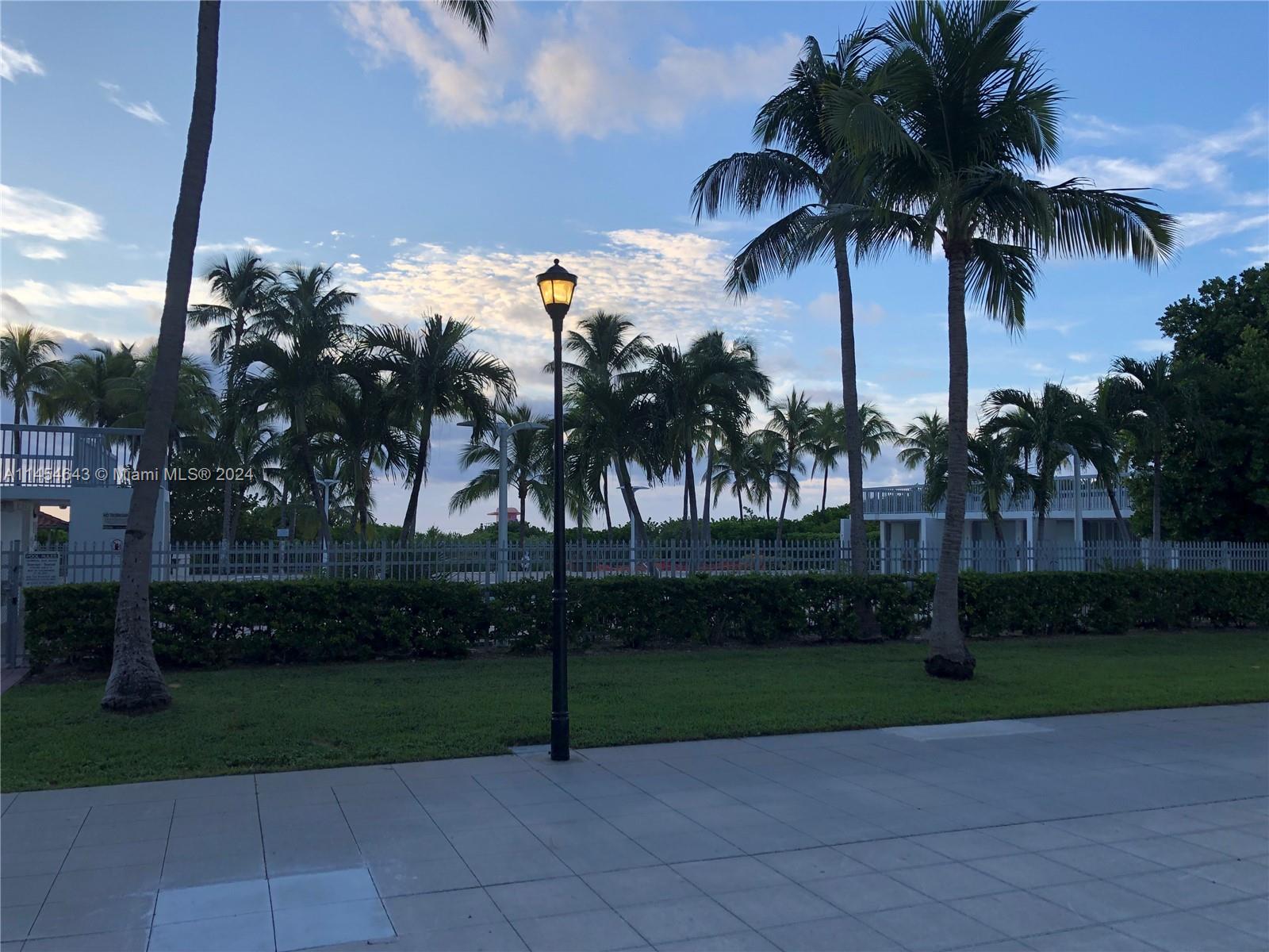 MIRASOL OCEAN TOWERS COND - Residential