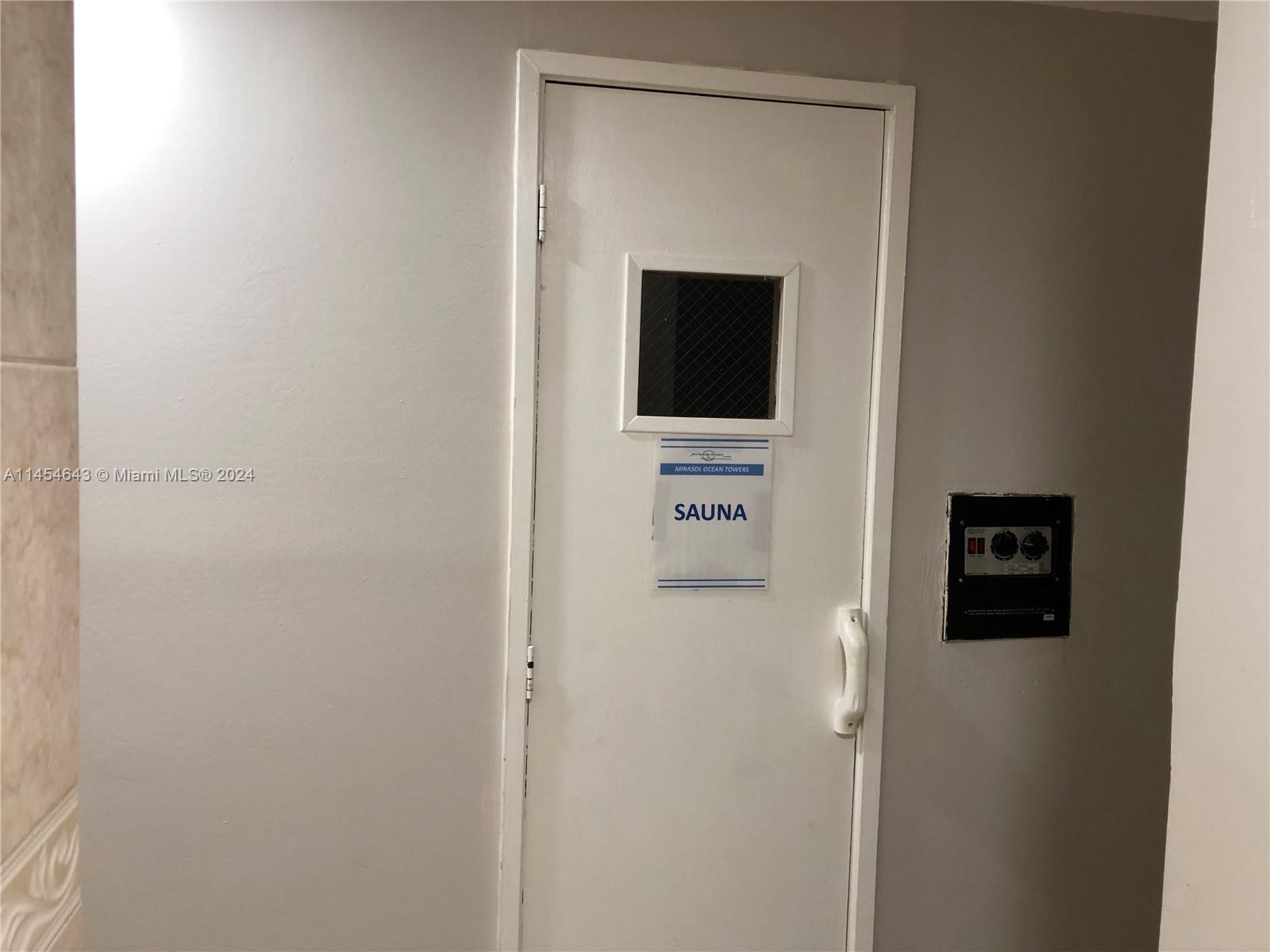 MIRASOL OCEAN TOWERS COND - Residential